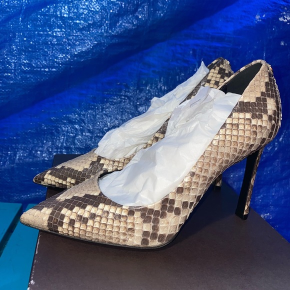 Louis Vuitton Python Rendez Vous Pump - Picture 2 of 8